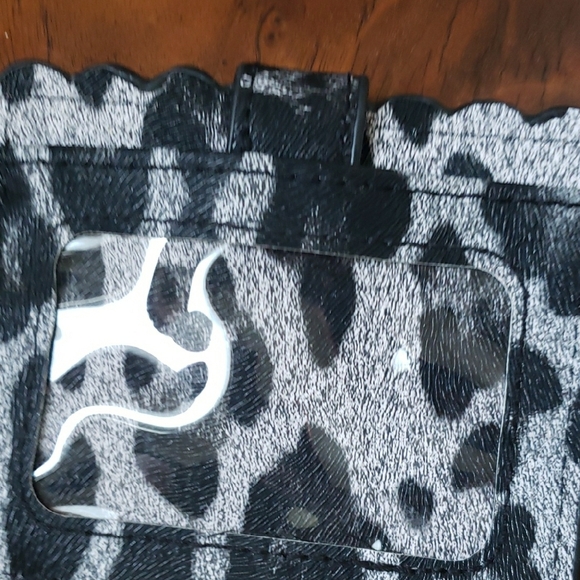 Leopard Print Card Holder with Lanyard - Picture 3 of 5